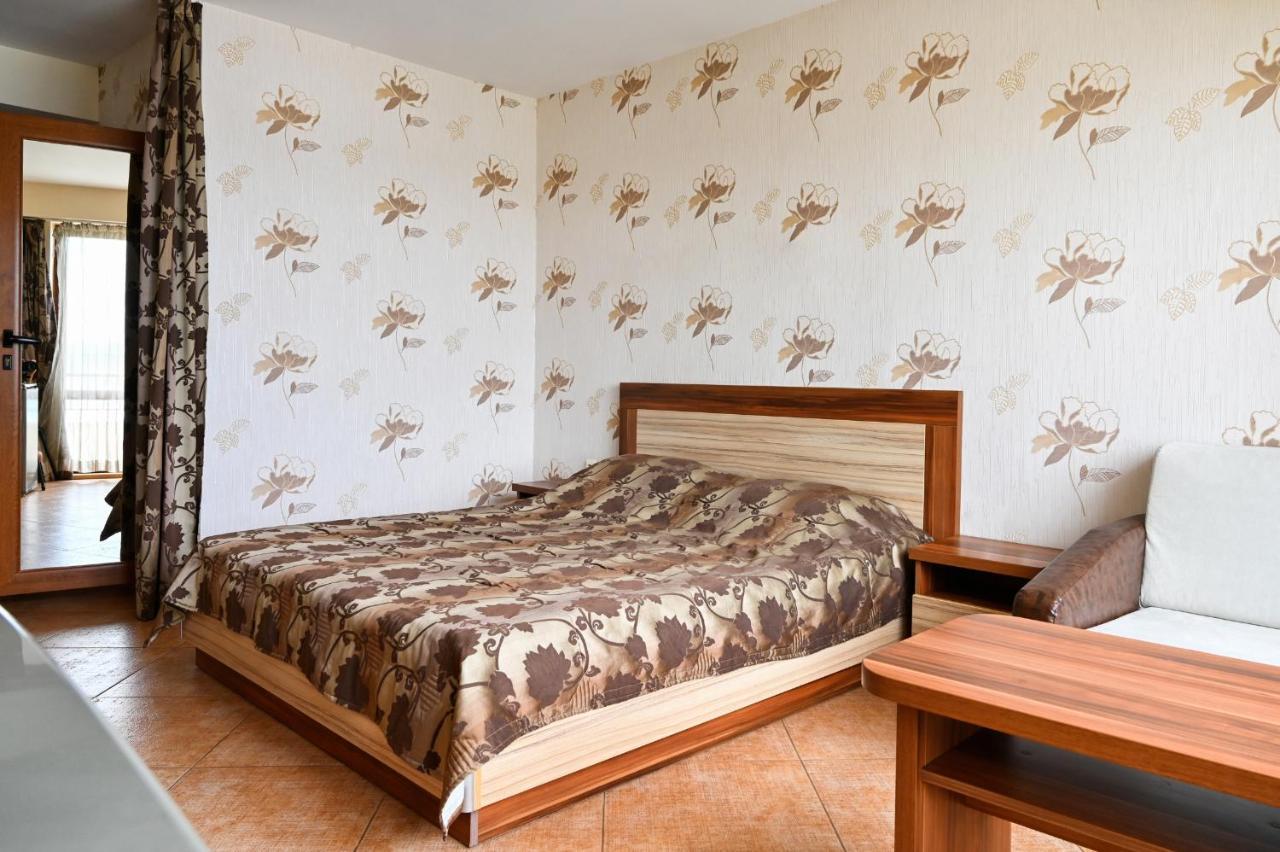 Complex Chayka Guest House Bjala Kültér fotó